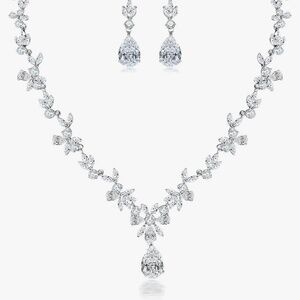Hadskiss Jewel Cubic zirconia necklace set